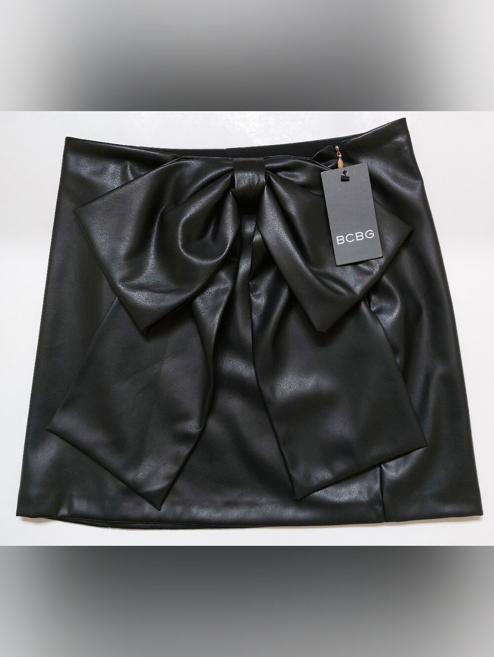 BCBG- Faux Leather Skirt. Sz. 4.